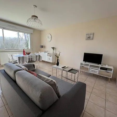 T2 Rdc Avec Terrasse, Parking, Et Wifi A - Fr-1-495-76 *