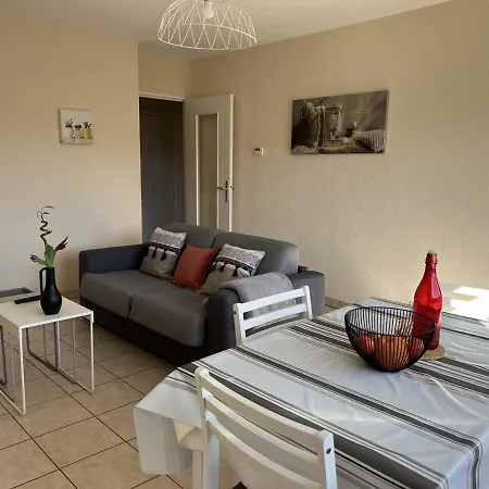 شقة T2 Rdc Avec Terrasse, Parking, Et Wifi A - Fr-1-495-76 *